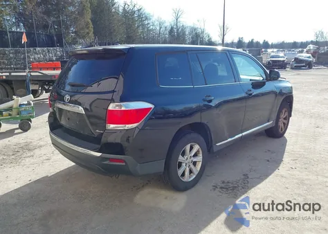 2012 Toyota Highlander Base V6 z USA, uszkodzony, nr VIN 5TDBK3EH9CS165033